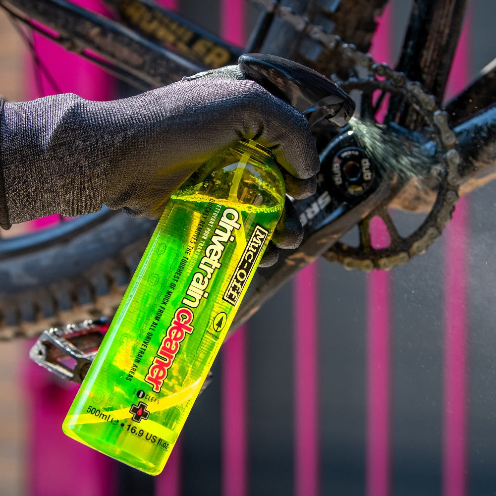 Muc-Off Bio Drivetrain Cleaner 500 ml – odmašťovač pohonu